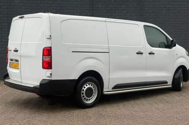 Opel Vivaro (2022) thumbnail 4