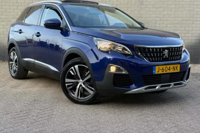 Peugeot 3008 (2017) thumbnail 3