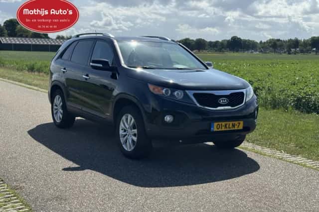 Kia Sorento (2010) thumbnail 6