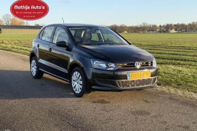 Volkswagen Polo (2011) thumbnail 6
