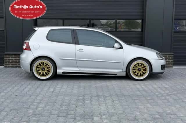 Volkswagen Golf (2006) thumbnail 2