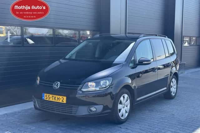Volkswagen Touran (2012) thumbnail 4