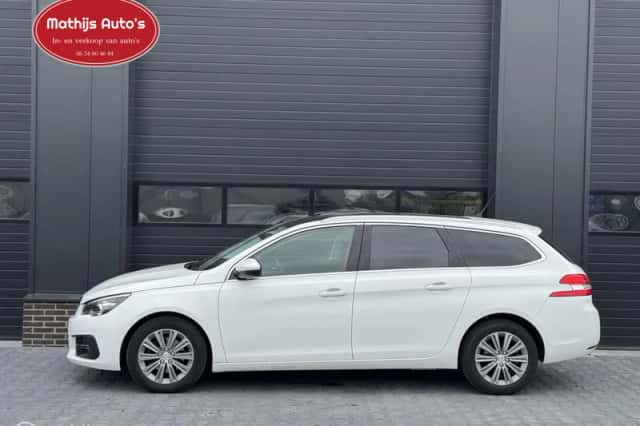 Peugeot 308 (2019) thumbnail 2