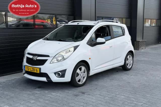Chevrolet Spark (2010) thumbnail 5