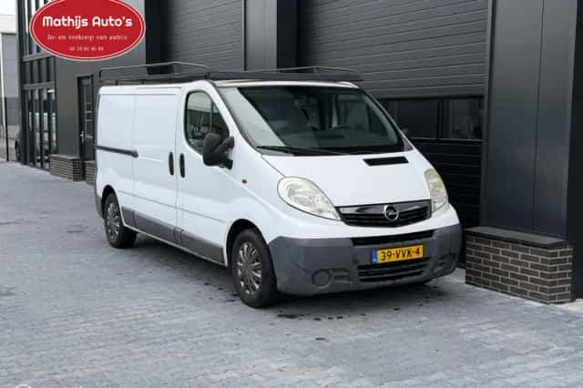 Opel Vivaro (2008) thumbnail 4