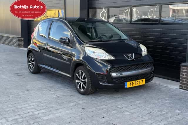 Peugeot 107 (2012) thumbnail 5