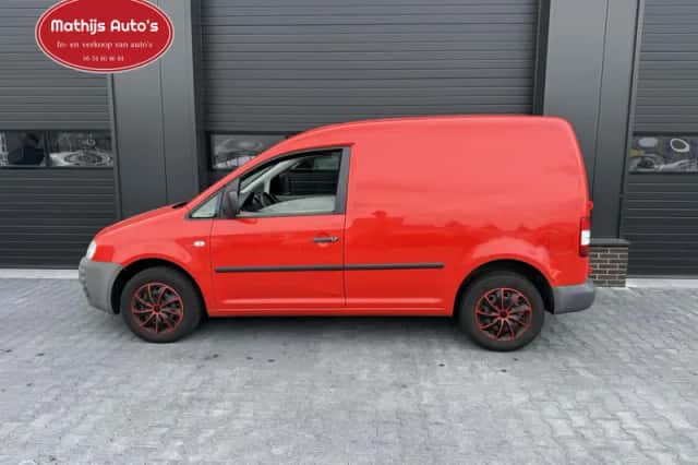 Volkswagen Caddy (2008) thumbnail 2
