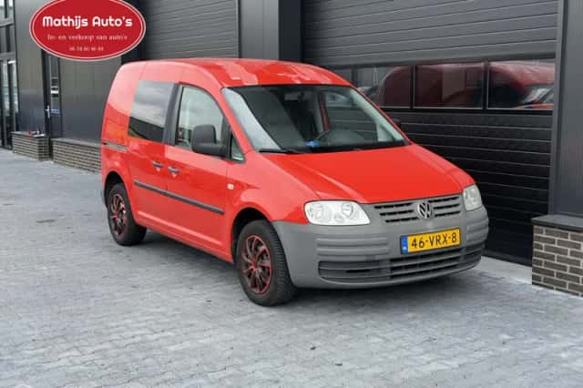 Volkswagen Caddy (2008) thumbnail 3