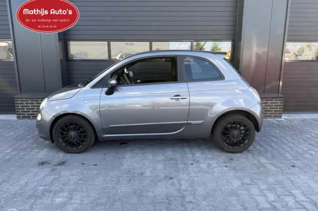 Fiat 500 (2011) thumbnail 2