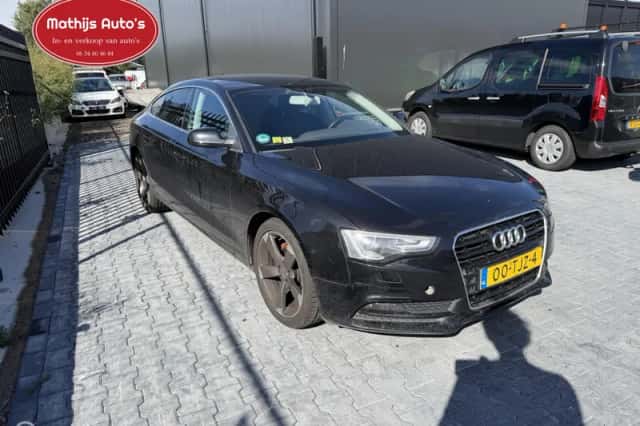 Audi A5 (2012) thumbnail 3