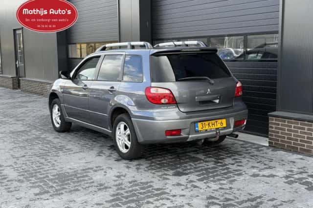 Mitsubishi Outlander (2009) thumbnail 6