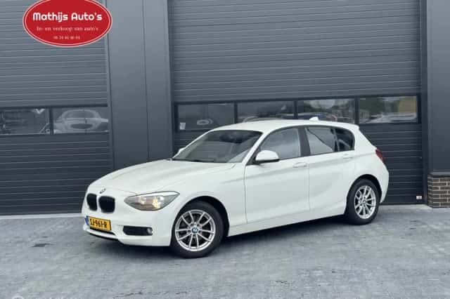 BMW 1-Serie (2014) thumbnail 1