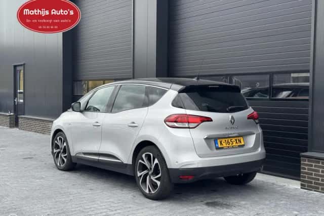 Renault Scénic (2016) thumbnail 3