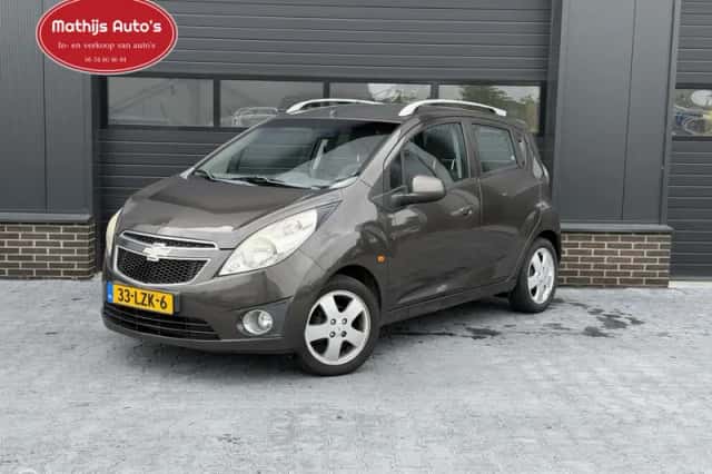Chevrolet Spark (2010) thumbnail 1