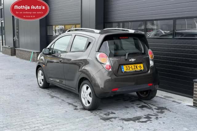 Chevrolet Spark (2010) thumbnail 2