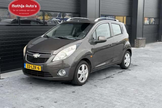 Chevrolet Spark (2010) thumbnail 4
