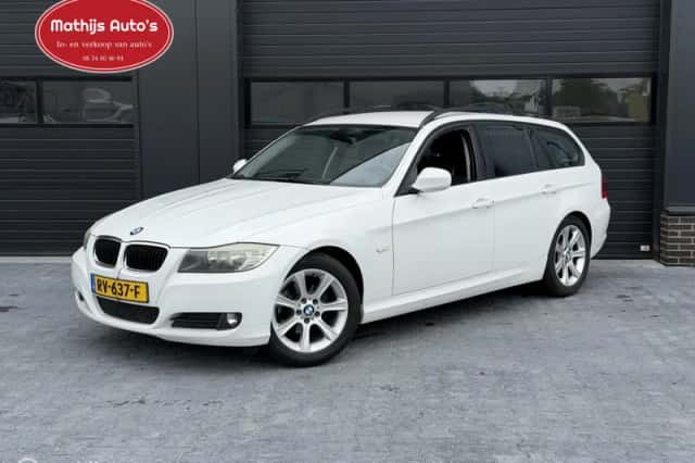 BMW 3-Serie (2009) thumbnail 1
