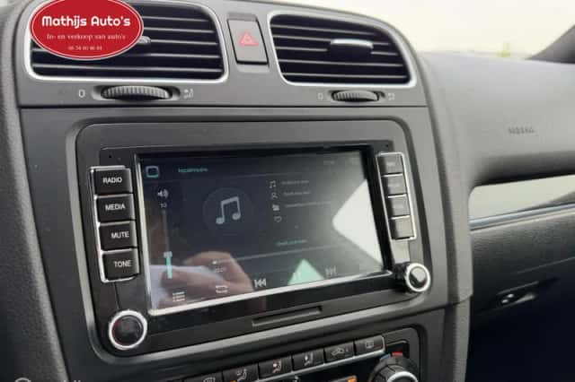 Volkswagen Golf (2009) thumbnail 6
