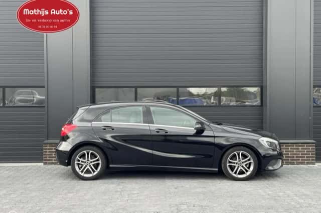 Mercedes-Benz A-Klasse (2013) thumbnail 3