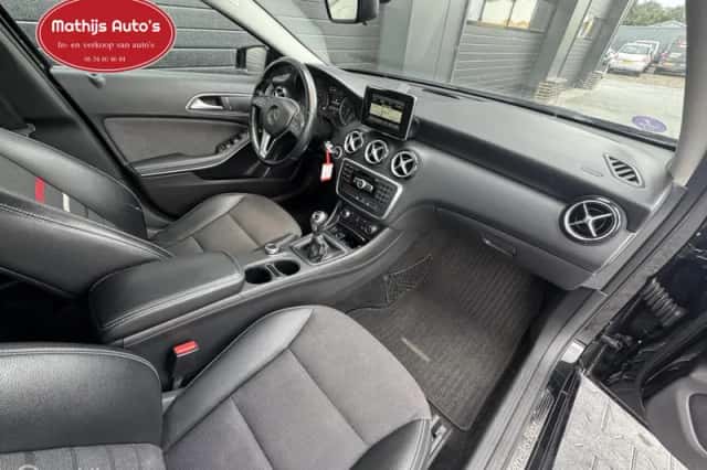 Mercedes-Benz A-Klasse (2013) thumbnail 6