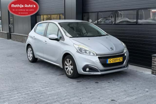 Peugeot 208 (2016) thumbnail 5