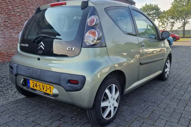 Citroën C1 (2010) thumbnail 3
