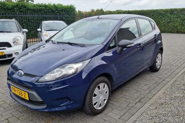 Ford Fiesta (2009) thumbnail 6