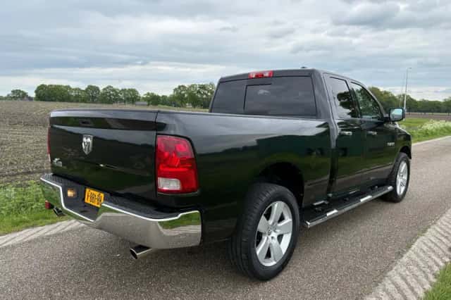 Dodge RAM (2010) thumbnail 2