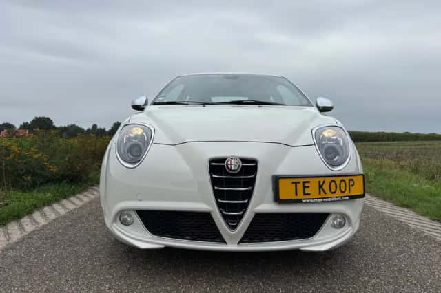 Alfa Romeo MiTo (2016) thumbnail 5