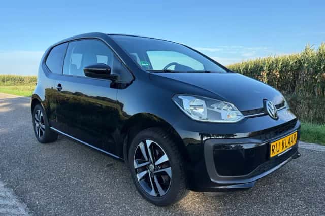 Volkswagen Up! (2016) thumbnail 3