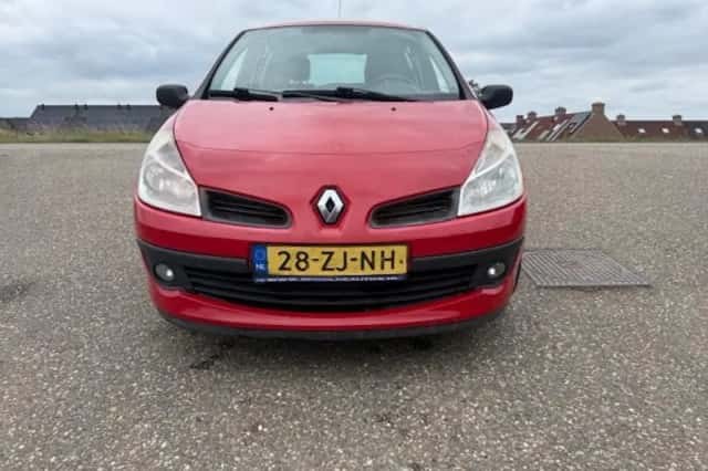 Renault Clio (2008) thumbnail 4
