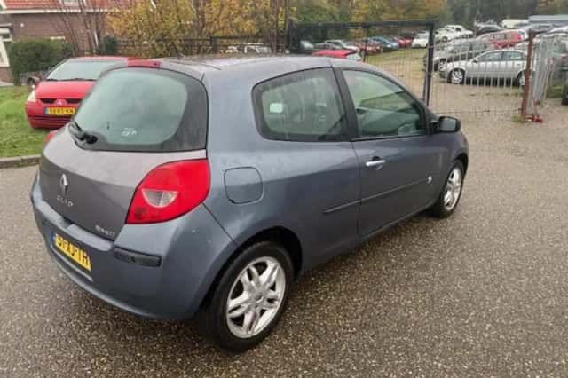 Renault Clio (2007) thumbnail 3