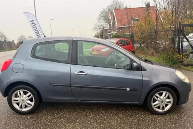 Renault Clio (2007) thumbnail 6