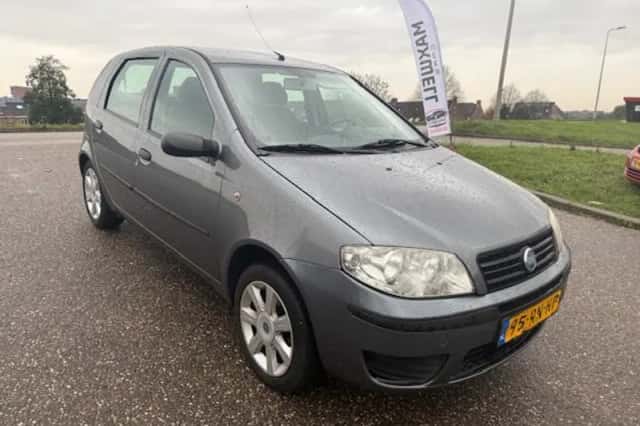 Fiat Punto (2005) thumbnail 5