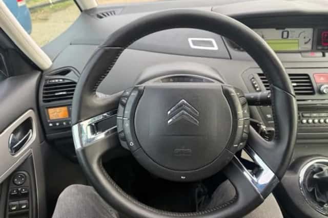 Citroën Grand C4 Picasso (2009) thumbnail 2