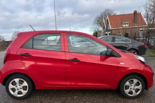 Kia Picanto (2012) thumbnail 6