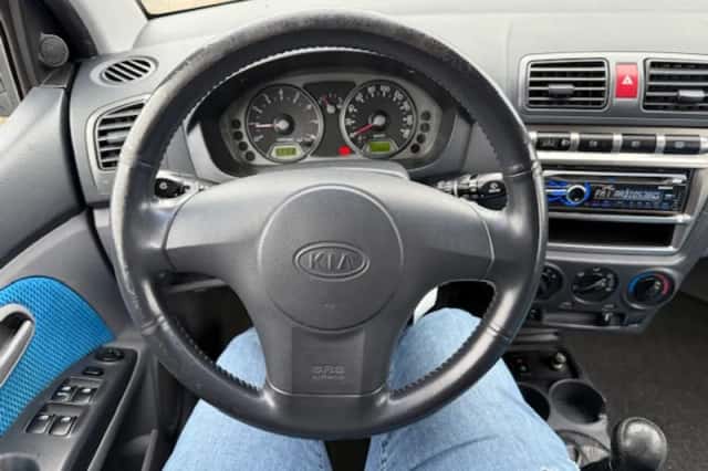 Kia Picanto (2006) thumbnail 2