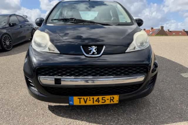 Peugeot 107 (2012) thumbnail 4
