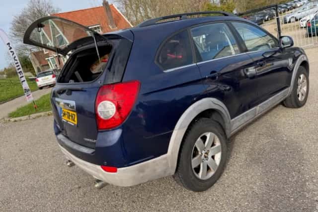 Chevrolet Captiva (2007) thumbnail 3