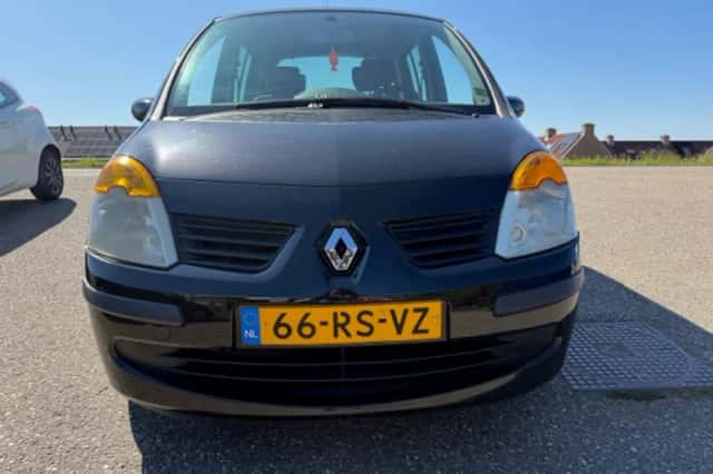 Renault Modus (2005) thumbnail 4