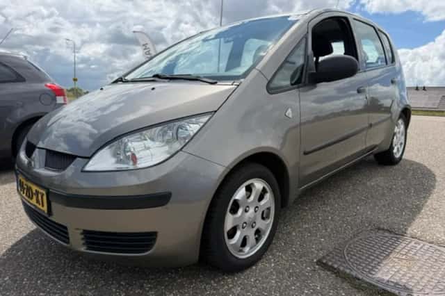 Mitsubishi Colt (2007) thumbnail 1