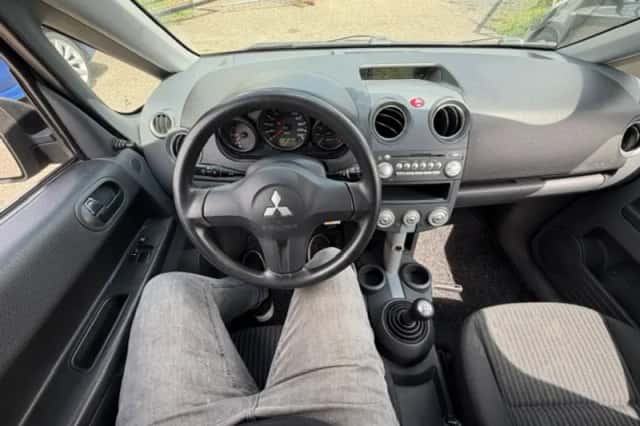 Mitsubishi Colt (2007) thumbnail 2