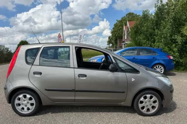 Mitsubishi Colt (2007) thumbnail 6