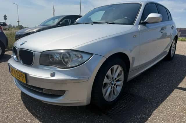BMW 1-Serie (2010) thumbnail 1
