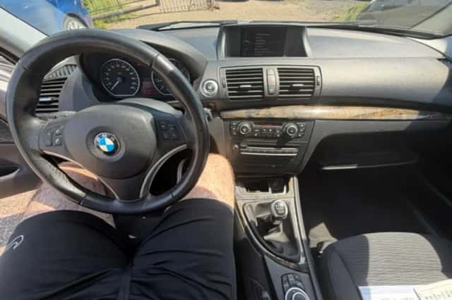 BMW 1-Serie (2010) thumbnail 2