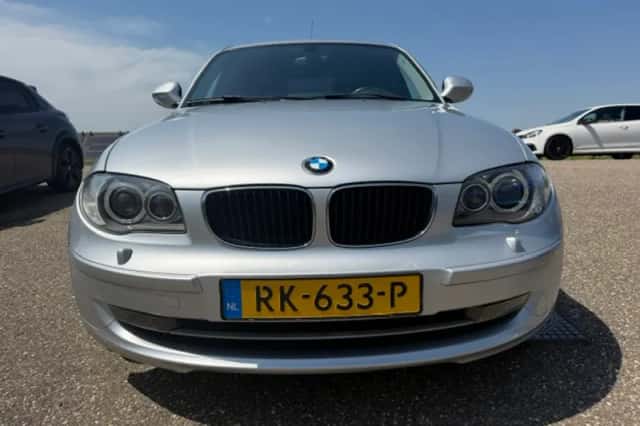 BMW 1-Serie (2010) thumbnail 4