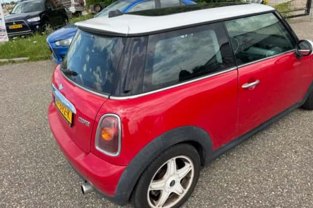 MINI Cooper (2007) thumbnail 4