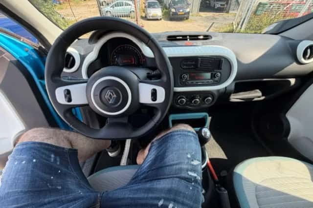 Renault Twingo (2014) thumbnail 2
