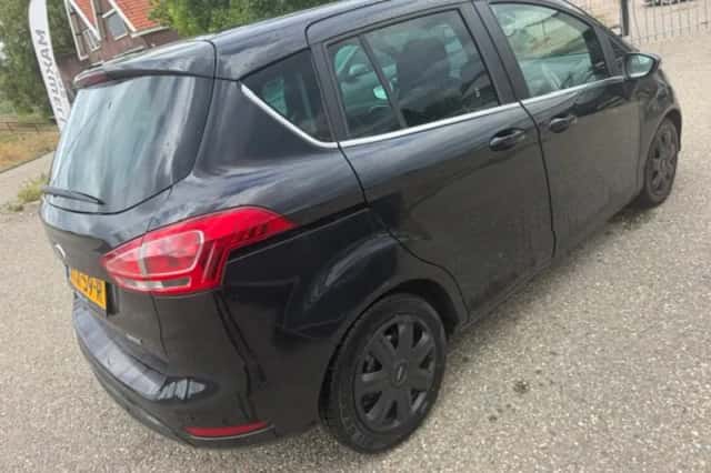Ford B-Max (2013) thumbnail 3