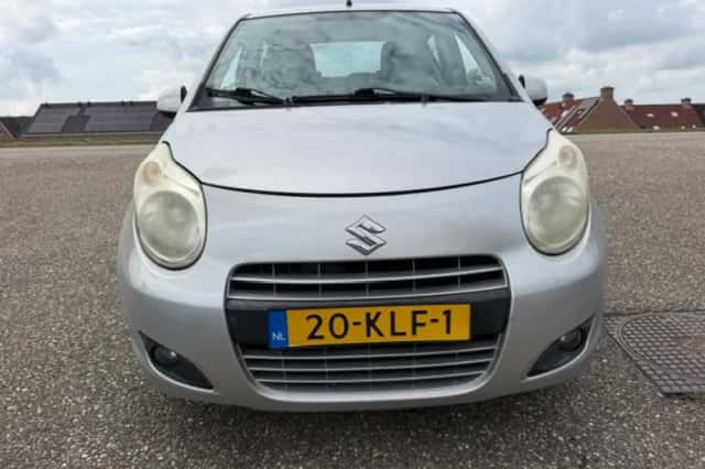 Suzuki Alto (2010) thumbnail 4